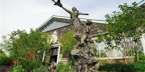 彼得兔世界+温德米爾+溫德米爾汽船博物館+曼徹斯特教堂一日遊