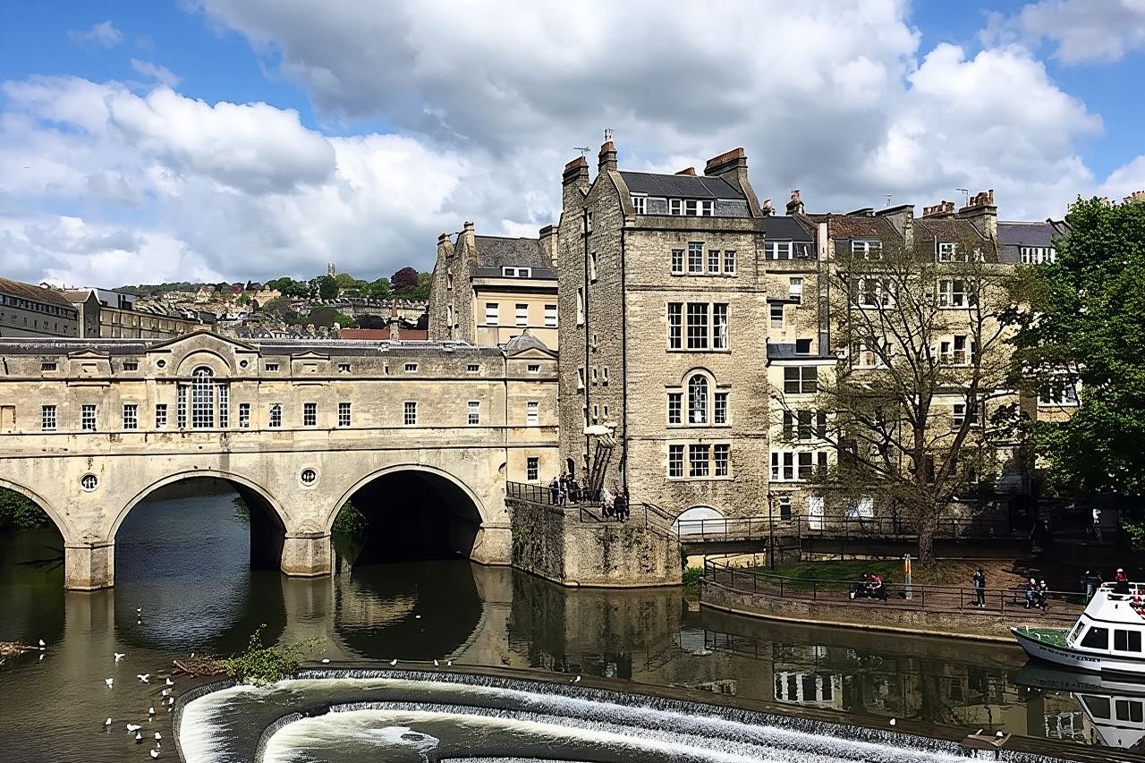 BATH: Private Walking Tour | Blue Badge Guide, 2h, £225 per group