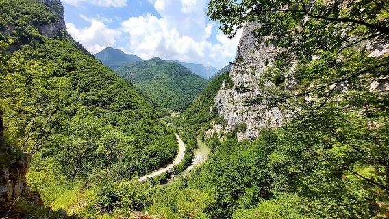 Экскурсия по Пече, ущелью Ругова и водопадам Дрини (комбинированный)