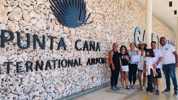 蓬塔卡納機場至巴瓦羅和蓬塔卡納飯店的私人交通