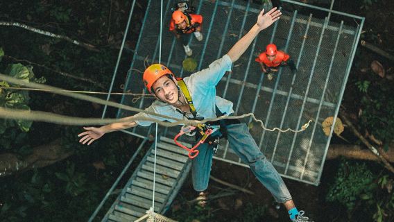 tirolina en Chiang Mai, Tailandia