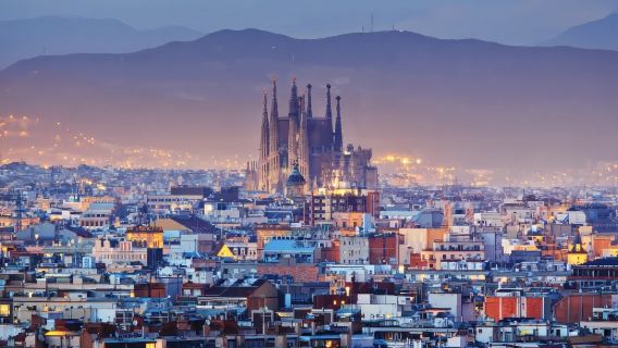 Tour privado VIP personalizado en chino en Barcelona|10 horas de servicio|Atracciones a elegir