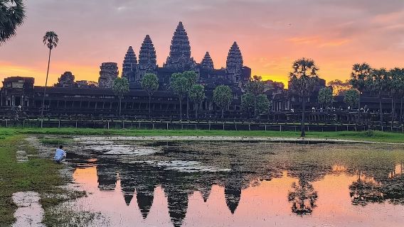 Lawatan Berpandu Sehari Penuh Siem Reap Berkongsi Kuil Angkor