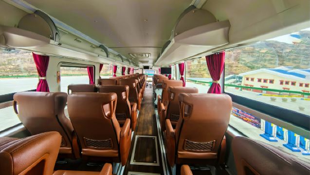 黃龍九寨站-黃龍景區-九寨溝接駁車『2+1豪華保姆·舒適空調』正規車輛·高鐵站出發·九寨溝出發