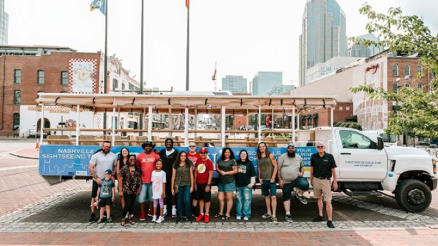 Cruzzin' Nashville Narrated Sightseeing Tour by Open-Air Vehicle