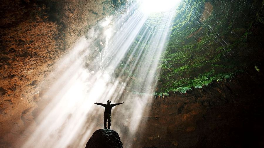 印尼日惹婆羅浮屠一日遊【多套餐可選 普蘭班南/默拉皮火山】