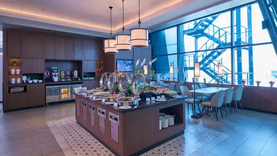 CGK 雅加達機場：使用高級休息室