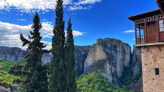 Từ Athens: Chuyến đi trong ngày đến Tu viện Meteora bằng tàu hỏa và xe buýt