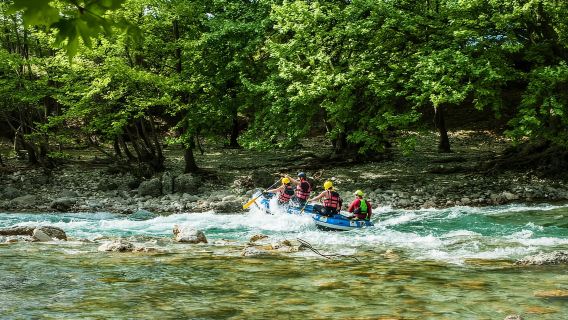 Epiro: esperienza di rafting facile sul fiume Voidomatis