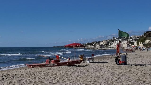 Anzio private charter day tour: Museum - Port - Beach - Nature Reserve - Villa Adele