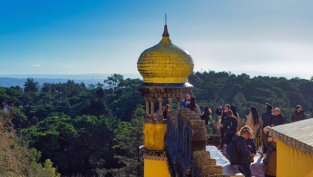 Small-Group Lisbon to Sintra, Pena, Regaleira, Cabo Roca, Cascais