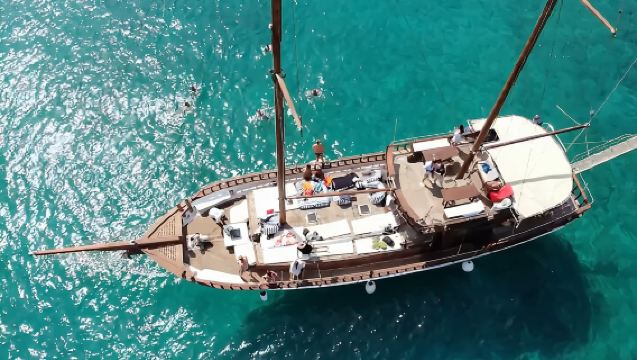 Athens: All Day Cruise to Agistri Moni Aegina with Lunch & Drinks