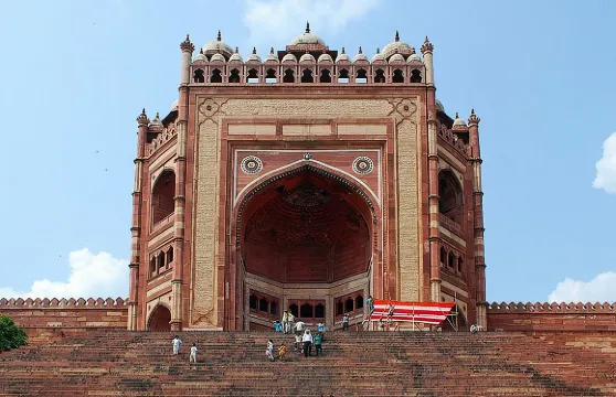 從阿格拉到齋浦爾（含法特赫布爾西格里）的私人接送服務