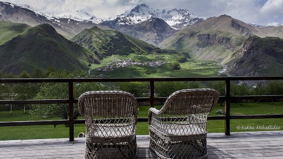 Kazbegi-Ananuri-Gudauri: Paisajes legendarios, historia (Visita en grupo)
