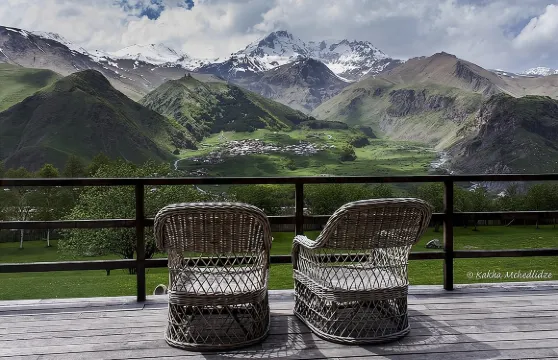 卡茲貝吉-阿納努里-古道里 傳奇景觀與歷史(旅行團)