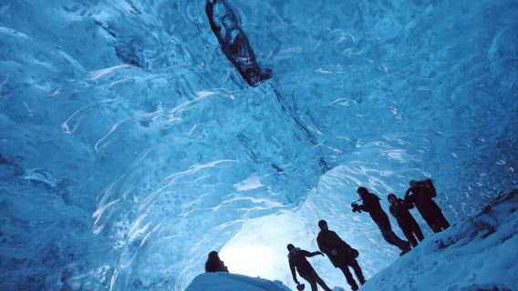 Iceland Vatnajökull Glacier Blue Ice Cave Tour (Super Jeep + Professional Glacier Guide)