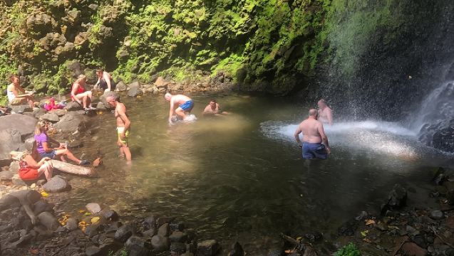 RonaldFraser pemandangan gelap air terjun, Bajak Laut, benteng Charlotte dan Pantai