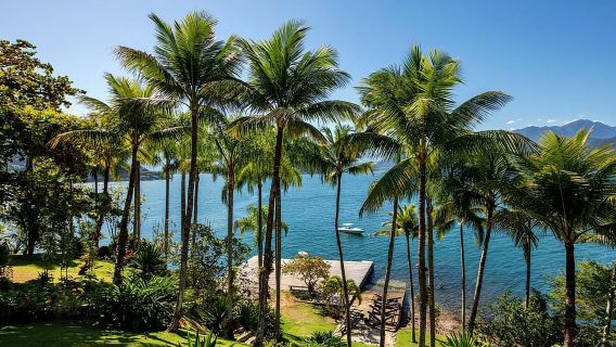 Visita guidata di Angra, con pranzo (partenza da Angra)
