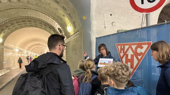 Hamburg: Geführter Hafenspaziergang für Familien