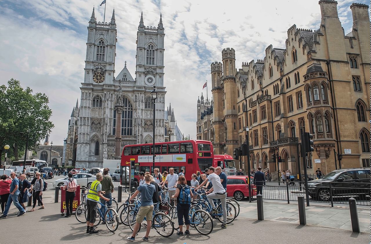 London: Guided Bike Tour of Central London