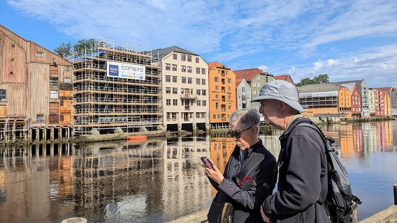 Tour privato a piedi di Trondheim con una guida locale