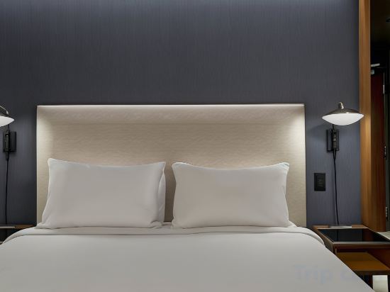 Courtyard by Marriott San Diego Miramar - Tap to explore photos
