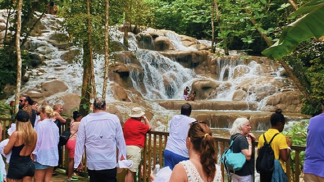 Dunn's River Falls and Tubing Combo Tour from Ocho Rios