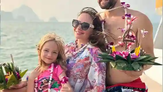 泰國普吉島攀牙灣一日遊【星光之旅+3次皮筏艇+尋找水中藍眼淚