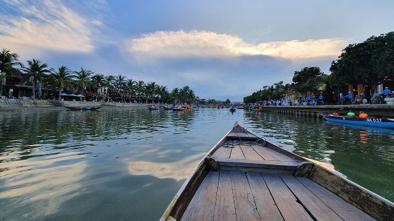 Esplora Hoi An e Da Nang con tour privato con guida locale