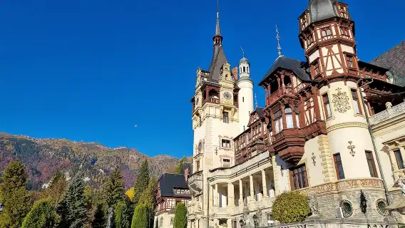  Dracula's Castle, Peles Castle and Brasov - Private Day Trip from Bucharest