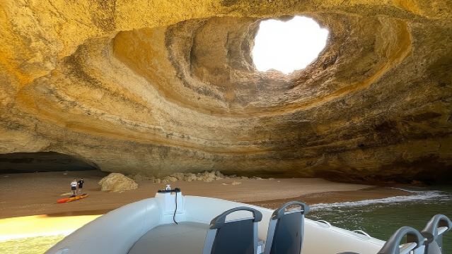 Benagil Caves Visit with Dolphins Watching from Albufeira