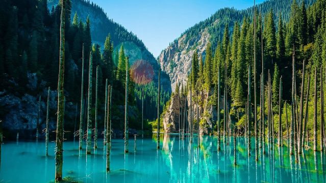 Schätze der Seen Kaindy und Kolsai in Almaty, Charyn Canyon VIP-Auto