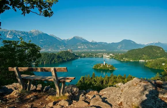 斯洛文尼亞一日遊－波斯托伊納洞窟、洞窟城堡與布萊德湖