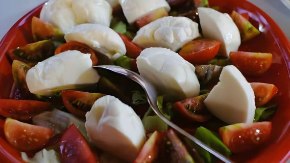 Amalfi: coltiva le tue verdure e goditi il pranzo con il vino
