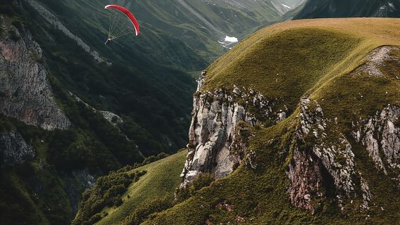Da Tbilisi a Kazbegi, Ananuri, Gudauri e Gergeti