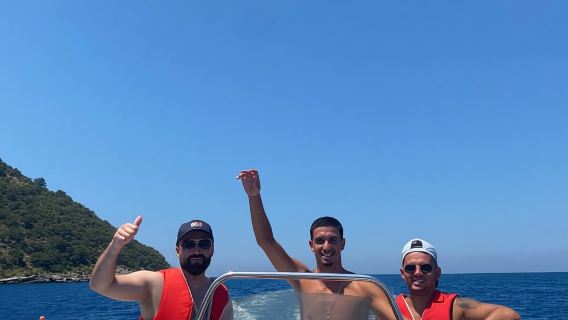 Vlore: Erkunden Sie die Insel Sazan und die Haxhi-Ali-Höhle mit dem Schnellboot