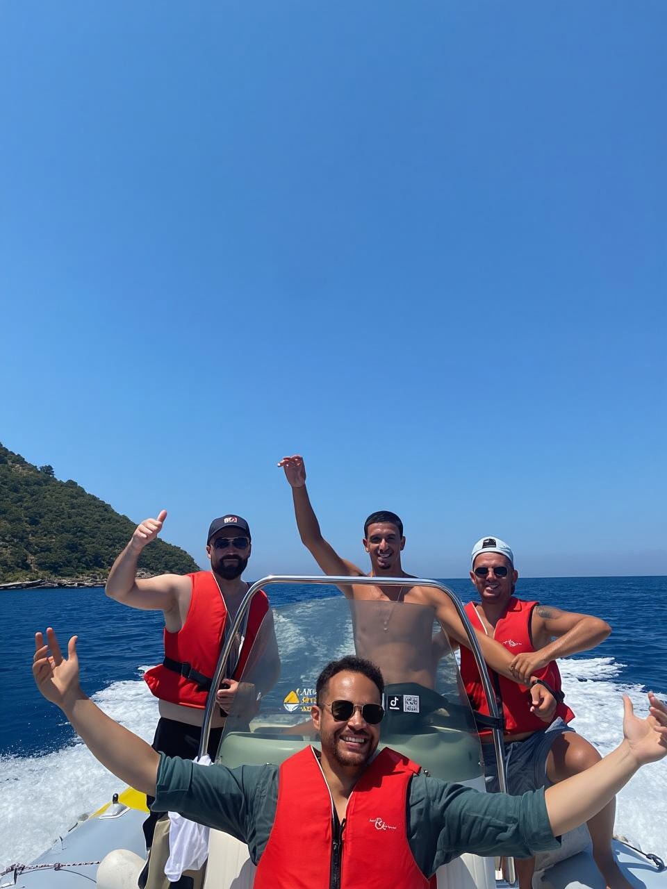 Vlore: Explore Sazan Island & Haxhi Ali Cave by Speedboat