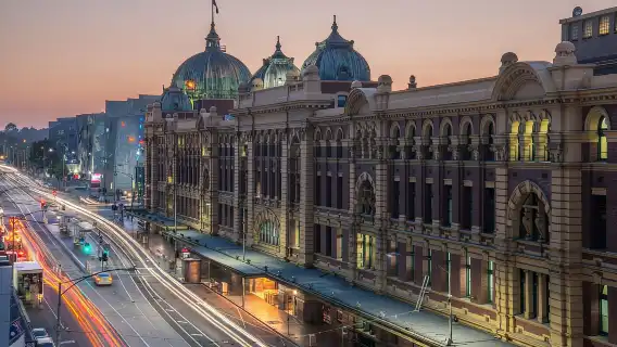 Melbourne: City Highlights & Hidden Gem Private Walking Tour