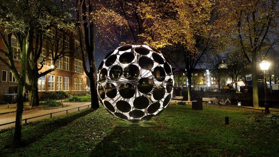 Amsterdam: Light Festival Canal Cruise inc Snack + Hot Drink