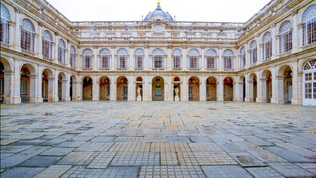 西班牙馬德里王宮+阿穆德納聖母主教堂+普拉多博物館包車一日遊