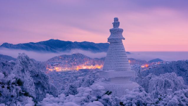 Lushan Day Tour from Nanchang: Unlock  Misty Peaks, Cascading Falls&Ancient Temples [Private Car]