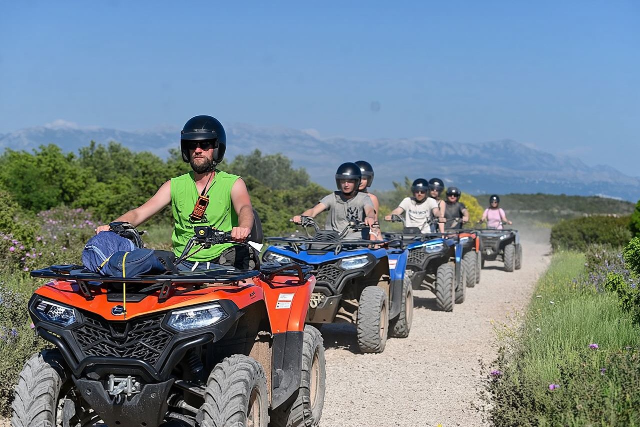 Tur Petualangan Quad Off-Road di Pulau Čiovo