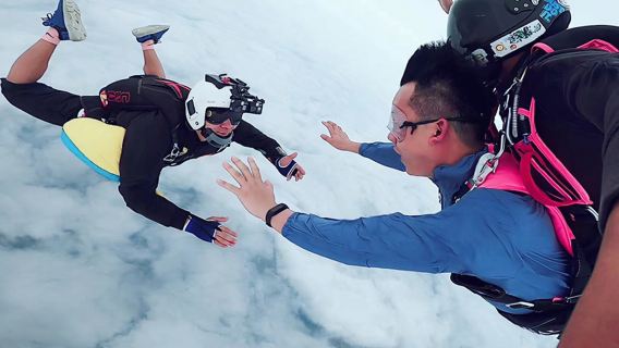 荊門旅拍【湖北荊門漳河雙人高空跳傘旅遊+Uspa職業教練帶跳+高清攝像跟拍】