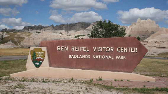 Tour privato in furgone con tetto rigido premium di Badlands