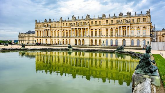 Morning Tour of Versailles Palace and Gardens