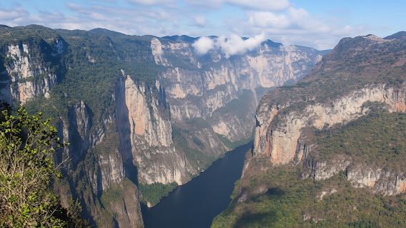 Sumidero Canyon guided tour from Tuxtla Gutiérrez Airport or hotel