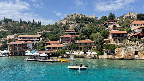 Excursión de un día completo en barco a la ciudad sumergida de Kekova