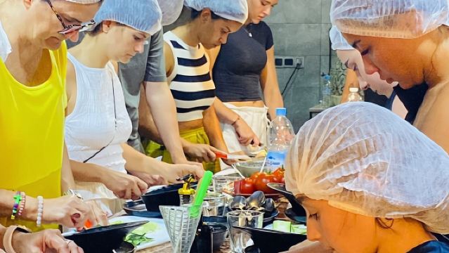 Moroccan Cooking Class at Chouf l'Or Restaurant with Pickup