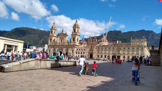ทัวร์ La Candelaria และ Monserrate Bogota