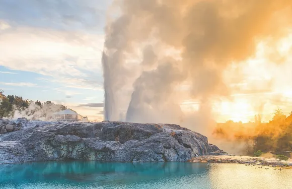 奧克蘭出發懷託摩洞穴及羅托路亞 - 蒂普亞小團導覽